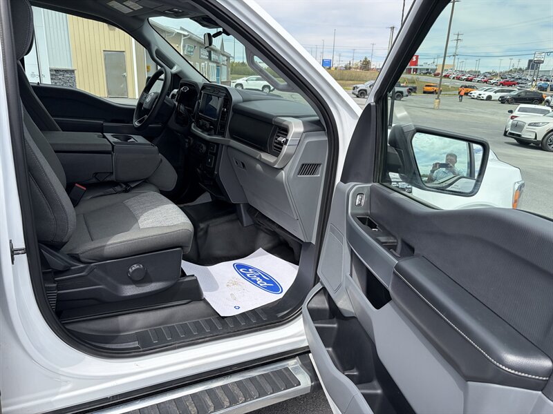 2022 Ford F-150 XLT XTR - Photo 5 - Clarenville, NL A5A 2C4
