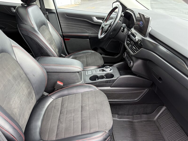 2021 Ford Escape SEL - Photo 7 - Clarenville, NL A5A 2C4