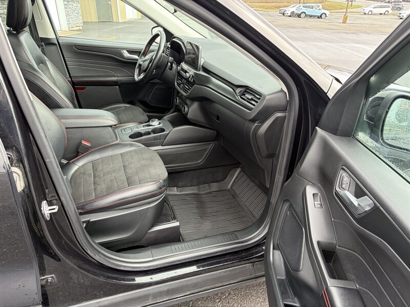 2021 Ford Escape SEL - Photo 5 - Clarenville, NL A5A 2C4