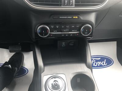 2022 Ford Escape Hybrid SE   - Photo 10 - Clarenville, NL A5A 2C4