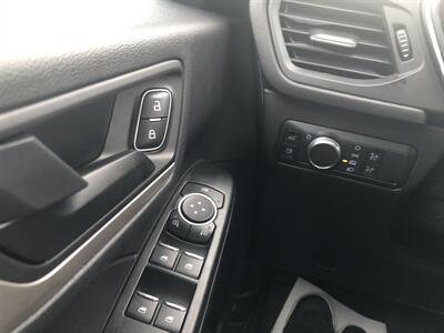 2022 Ford Escape Hybrid SE   - Photo 14 - Clarenville, NL A5A 2C4