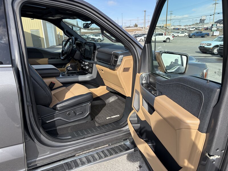 2023 Ford F-150 Lariat - Photo 6 - Clarenville, NL A5A 2C4
