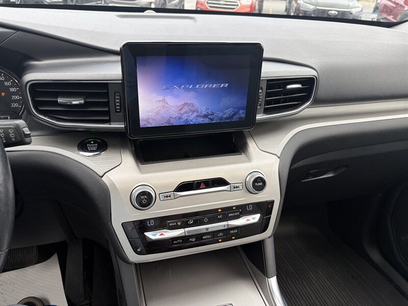 2021 Ford Explorer XLT - Photo 8 - Clarenville, NL A5A 2C4