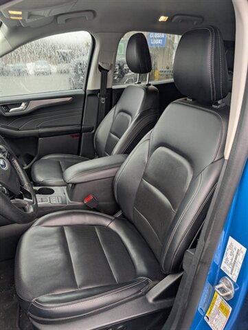 2021 Ford Escape Hybrid Titanium - Photo 5 - St John's, NL A1B 1C2