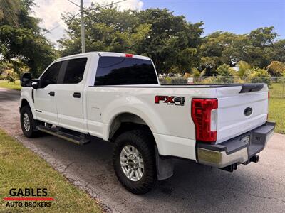 2019 Ford F-250 Super Duty XLT   - Photo 17 - Miami, FL 33165