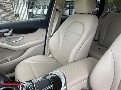 2020 Mercedes-Benz GLC GLC 300   - Photo 17 - Miami, FL 33165