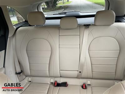2020 Mercedes-Benz GLC GLC 300   - Photo 18 - Miami, FL 33165