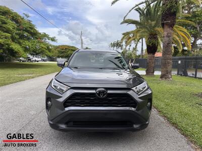 2020 Toyota RAV4 XLE   - Photo 5 - Miami, FL 33165