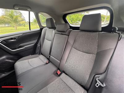 2020 Toyota RAV4 XLE   - Photo 27 - Miami, FL 33165