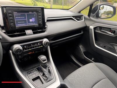 2020 Toyota RAV4 XLE   - Photo 28 - Miami, FL 33165