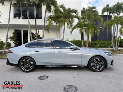 2025 BMW 530i xDrive - Photo 3 - Miami, FL 33165