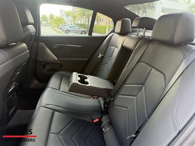 2025 BMW 530i xDrive - Photo 10 - Miami, FL 33165