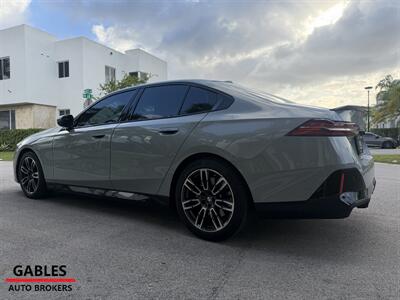 2025 BMW 530i xDrive - Photo 6 - Miami, FL 33165