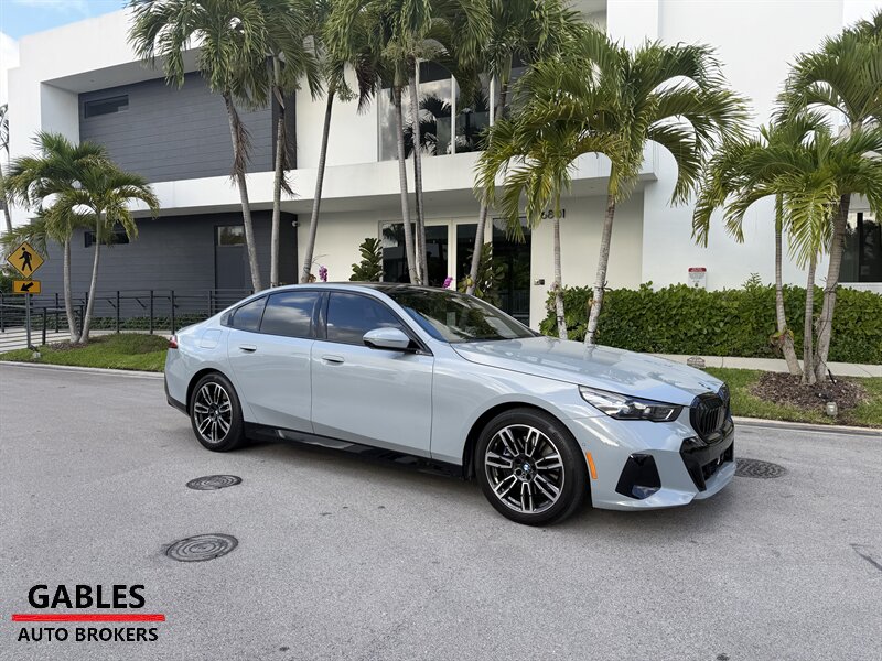 2025 BMW 530i xDrive  