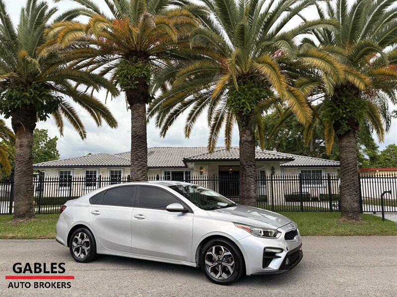 2020 Kia Forte LXS   - Photo 1 - Miami, FL 33165