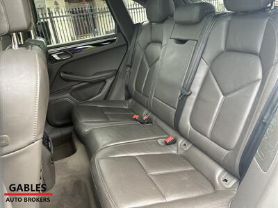 2016 Porsche Macan S   - Photo 20 - Miami, FL 33165