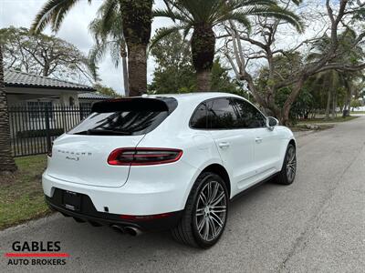 2016 Porsche Macan S   - Photo 5 - Miami, FL 33165