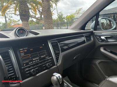 2016 Porsche Macan S   - Photo 16 - Miami, FL 33165