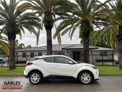 2021 Toyota C-HR LE   - Photo 6 - Miami, FL 33165