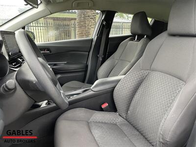 2021 Toyota C-HR LE   - Photo 17 - Miami, FL 33165