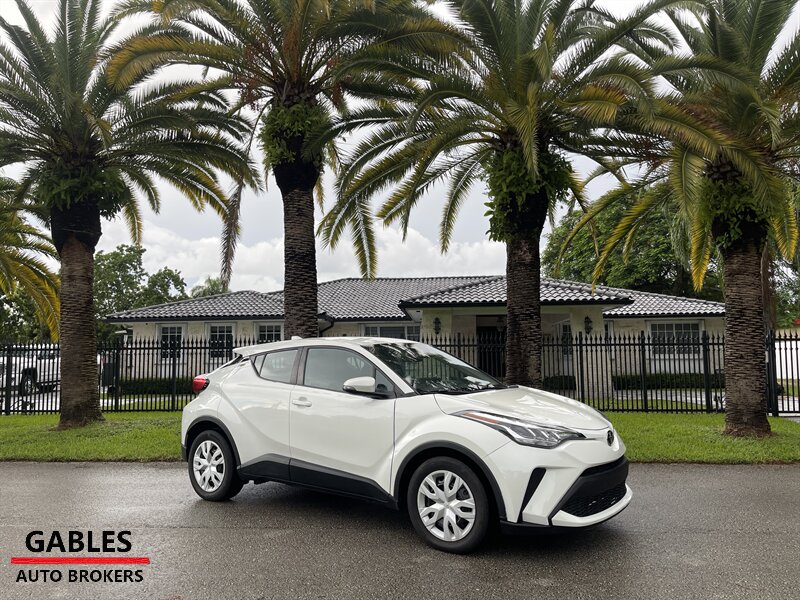 2021 Toyota C-HR LE  