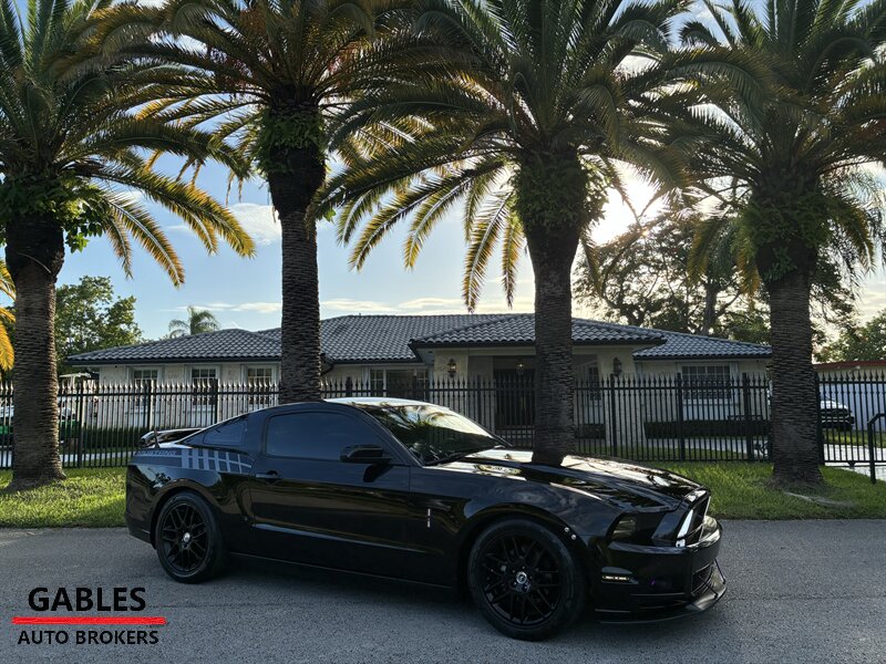 2014 Ford Mustang V6   - Photo 1 - Miami, FL 33165