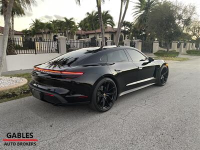 2022 Porsche Taycan   - Photo 11 - Miami, FL 33165