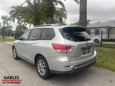 2016 Nissan Pathfinder SV   - Photo 10 - Miami, FL 33165