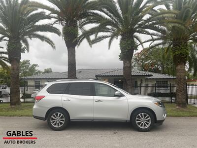 2016 Nissan Pathfinder SV   - Photo 2 - Miami, FL 33165