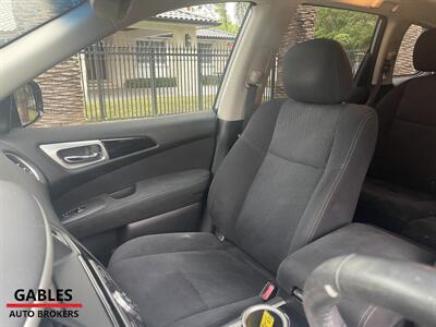 2016 Nissan Pathfinder SV   - Photo 19 - Miami, FL 33165