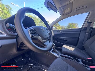 2019 Hyundai ACCENT SE   - Photo 16 - Miami, FL 33165