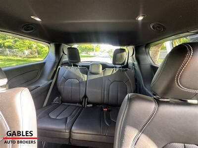2026 Chrysler Pacifica Select - Photo 12 - Miami, FL 33165