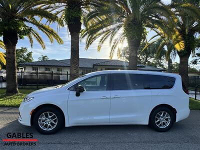 2026 Chrysler Pacifica Select - Photo 3 - Miami, FL 33165