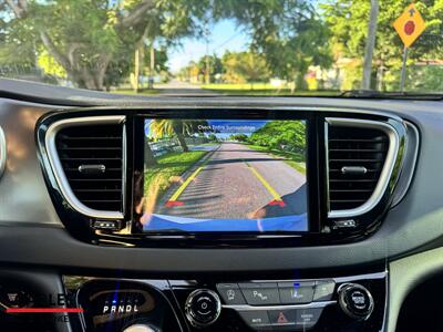2026 Chrysler Pacifica Select - Photo 18 - Miami, FL 33165