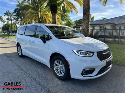 2026 Chrysler Pacifica Select - Photo 6 - Miami, FL 33165