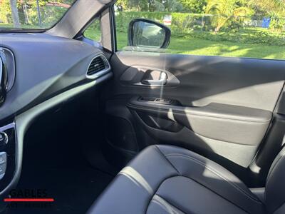2026 Chrysler Pacifica Select - Photo 16 - Miami, FL 33165