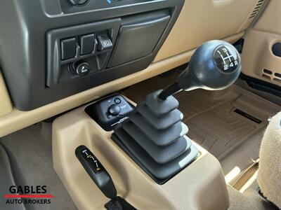 2000 Jeep Wrangler Sahara - Photo 18 - Miami, FL 33165