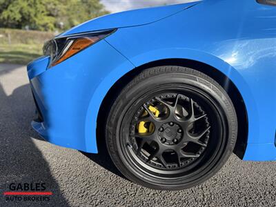 2020 Toyota Corolla Hatchback SE   - Photo 14 - Miami, FL 33165