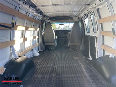 2021 GMC Savana 2500   - Photo 22 - Miami, FL 33165