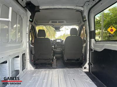 2017 Ford Transit 150   - Photo 12 - Miami, FL 33165