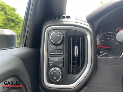 2023 Chevrolet Silverado 2500HD LT   - Photo 17 - Miami, FL 33165