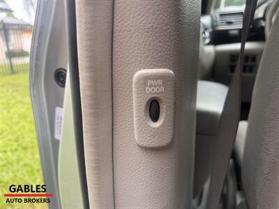 2013 Nissan Quest 3.5 SV   - Photo 15 - Miami, FL 33165