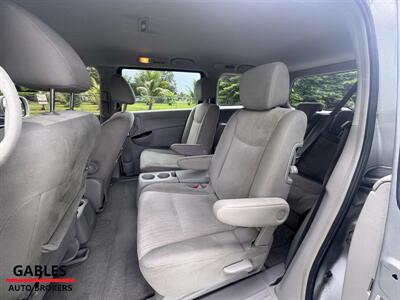2013 Nissan Quest 3.5 SV   - Photo 20 - Miami, FL 33165