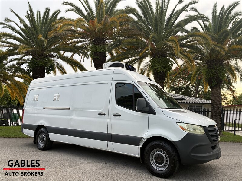 2020 Mercedes-Benz Sprinter 2500   - Photo 1 - Miami, FL 33165