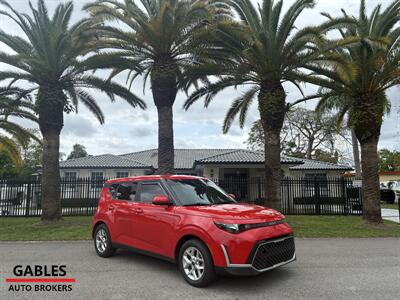 2023 Kia Soul LX   - Photo 1 - Miami, FL 33165