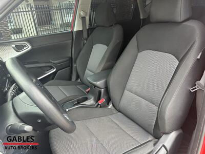 2023 Kia Soul LX   - Photo 17 - Miami, FL 33165