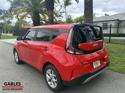 2023 Kia Soul LX   - Photo 10 - Miami, FL 33165