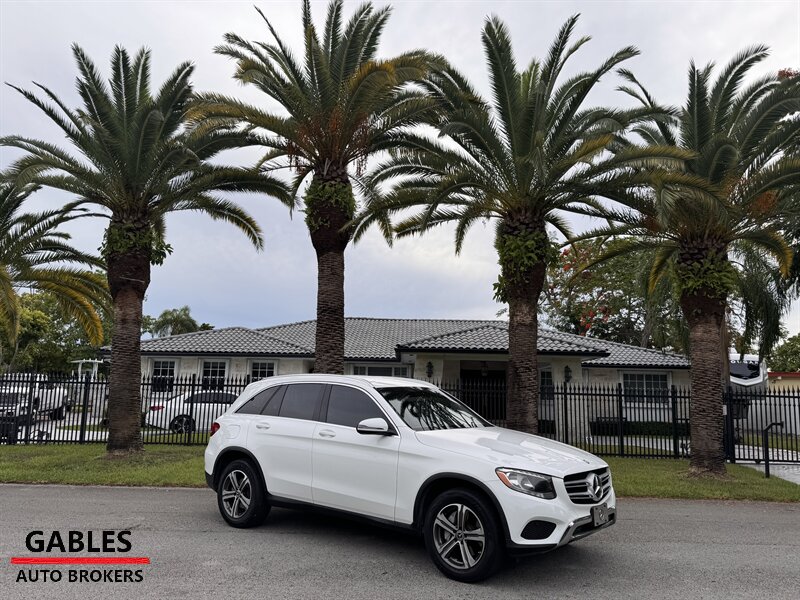 2016 Mercedes-Benz GLC GLC 300 4MATIC - Photo 1 - Miami, FL 33165