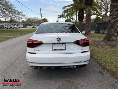 2017 Volkswagen Passat 1.8T R-Line   - Photo 13 - Miami, FL 33165