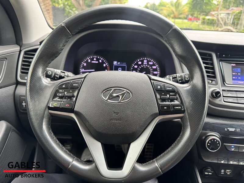 2017 Hyundai TUCSON — photo 24